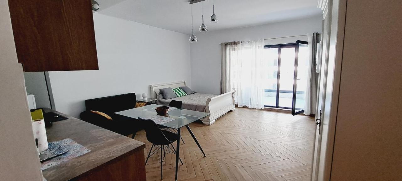 Mamaia Nord Studio La 10 M De Plaja Langa Cluburi Ngoại thất bức ảnh