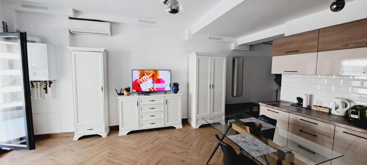 Mamaia Nord Studio La 10 M De Plaja Langa Cluburi Ngoại thất bức ảnh